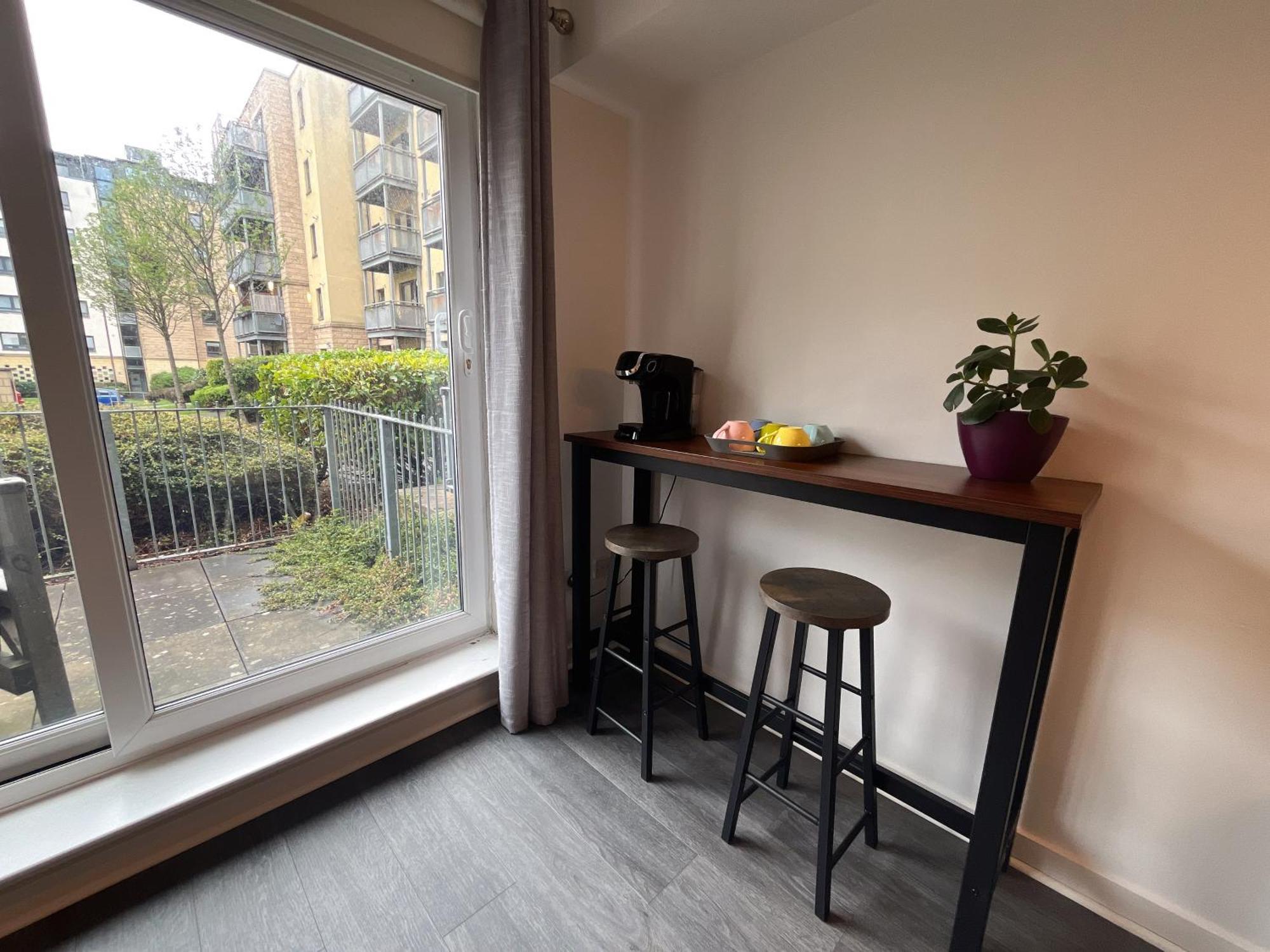 Apartment 2 Bath Free Parking Edinburg Exteriör bild