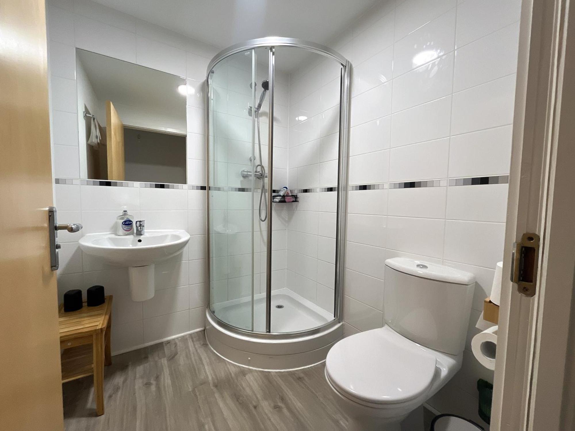 Apartment 2 Bath Free Parking Edinburg Exteriör bild